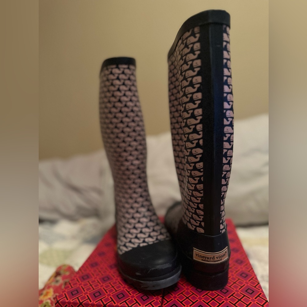 VINEYARD VINES RAIN BOOTS SZ 7